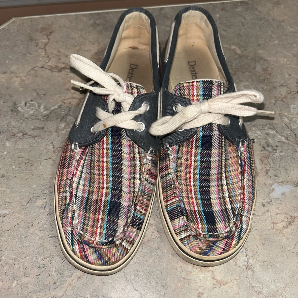 Dexter size 8 slip on shoes